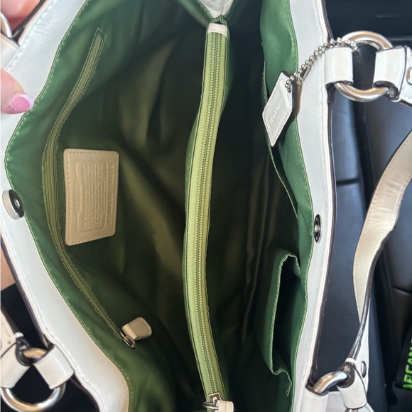 COACH LEATHER STUDDED APPLIQUE CARRYALL SHOULDER BAG - Picture 5 of 6